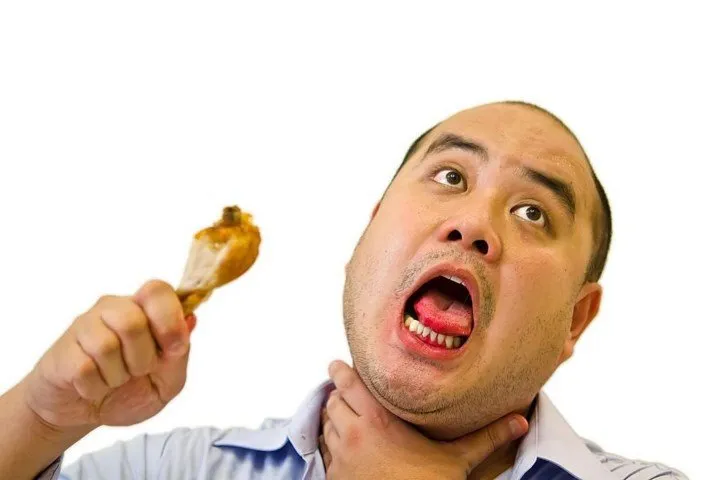 Punya Kebiasaan Makan Cepat? Hati-Hati, Kamu Bisa Kena 7 Efek Ini! 10