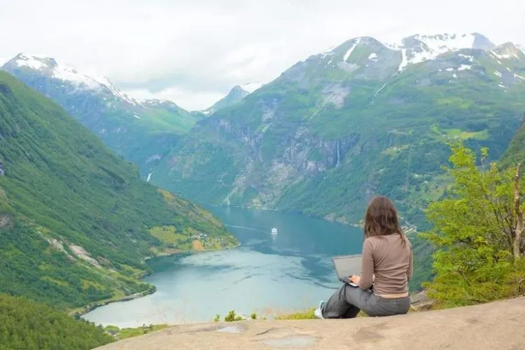 Jangan Takut Punya Passion di Dunia Traveling! Pekerjaan yang Menyenangkan Adalah Hobby yang Dibayar Kok! 13