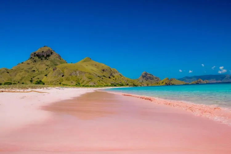 Inilah 12 Pulau yang Paling Indah di Nusantara! Bikin Berdecak Kagum dan Makin Bangga Sama Indonesia! 21
