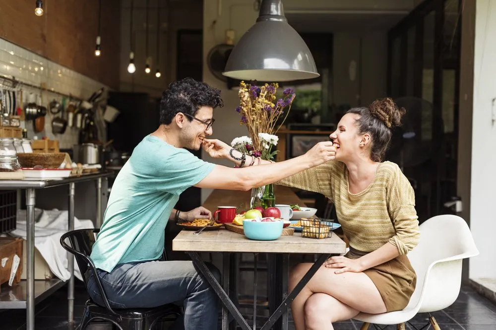 6 Kegengsian Cewek yang Jadi Bukti Dia Peduli. Dia Memang Sayang Kamu Kalau Begini 7