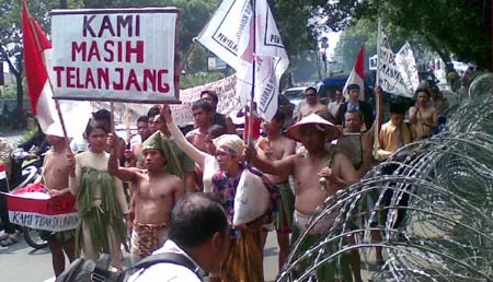 9 Hal Kocak Dari Pendemo Di Indonesia yang Ngga Bakal Kamu Temukan Di Negara Manapun 12