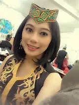 gadis dayak