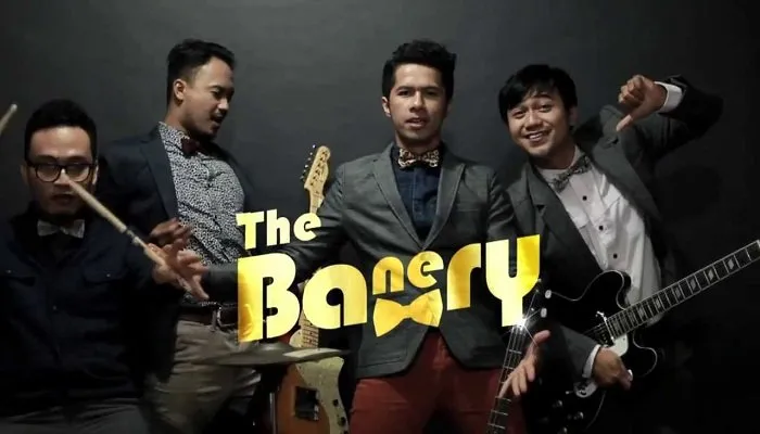 21 Lagu yang Pernah Mengisi Harimu Ini Tetap Enak Kok Untuk Didengarkan. Asyik Juga Buat Playlist Karaokean! 31