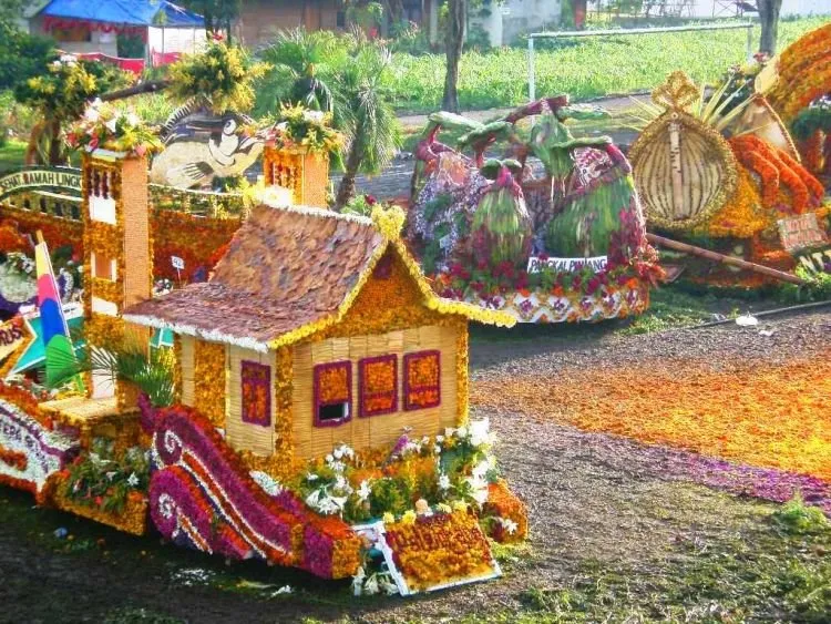 Bingung Mau Liburan Ke Mana? Kunjungi saja 9 Taman Tercantik di Indonesia Ini! 13