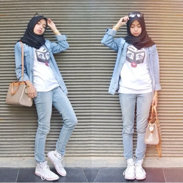7 Gaya Hijab Buatmu yang Nyaman Ber-Jeans dan Kemeja. Biar Nggak Kelihatan Biasa Aja 9