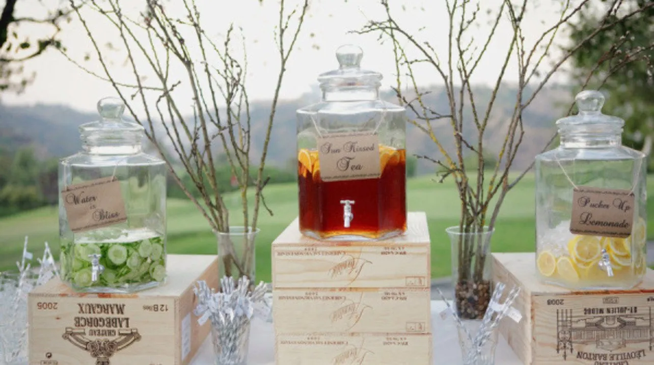 Jika Kamu dan Dia Ingin Resepsi Pernikahan Yang Santai dan Berkesan, Picnic Wedding Mungkin Bisa Jadi Pilihan. 22