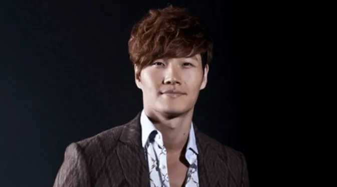 7 Artis Korea Ini Memang Nggak Cakep-Cakep Amat, Tapi Kok Kita Tetap Terpikat Yak? 11