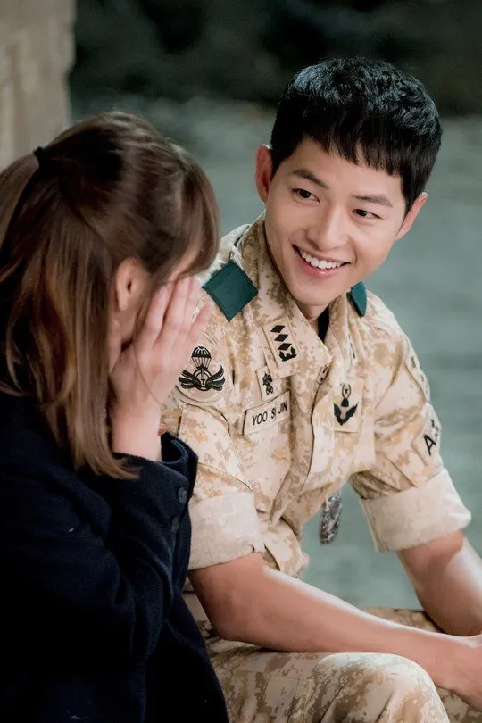 Descendant of the Sun yang Fenomenal Udah Mau Tamat. Nih, 5 Bocoran di Episode-Episode Akhir yang Malah Bikin Tambah Penasaran! 6
