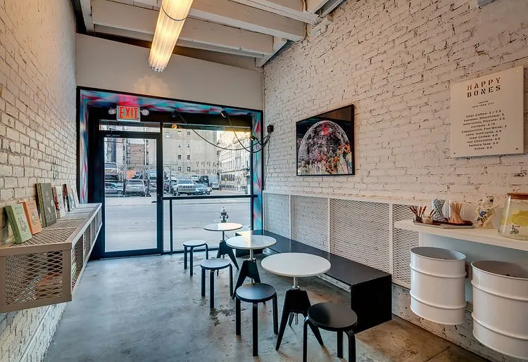10 Inspirasi Desain Cafe yang Keren Abis dan Bakal Bikin Bisnismu Laris! 19