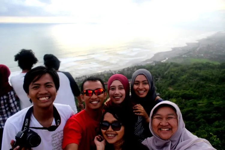 Memupuk Rindu ketika Ditinggal Kekasih Traveling atau Naik Gunung Itu Nggak Mudah! Kamu Cuma Harus Tabah! 10