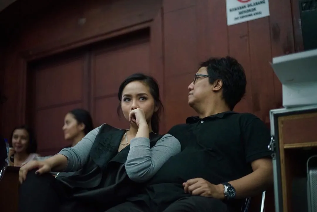 6 Artis Ini Ternyata Punya Orangtua yang Populer Abis. Tapi Siapa Bilang Mereka Cuma Aji Mumpung? 9