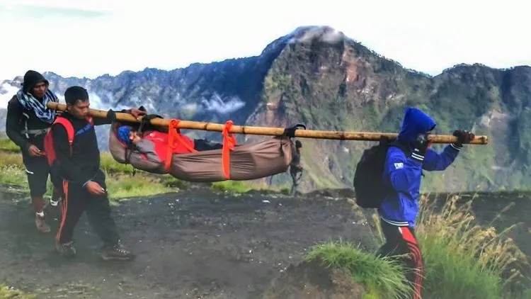 Dari Tersambar Petir Hingga Hipotermia, Ini Tragedi di Gunung Tahun 2016! Kapan Duka Berakhir? 10