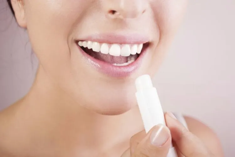 Bukan Karena Mentang-Mentang Sudah Berstatus Istri, Baju-bajumu Jadi Identik dengan Daster Saja. 7 Tips Sederhana Agar Tetap Cantik Walau Sedang di Rumah. 10