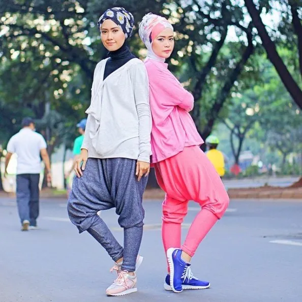 7 Style Hijab Buatmu yang Mau Nyaman Berolahraga. Gak Pakai Ribet, Ya! 8