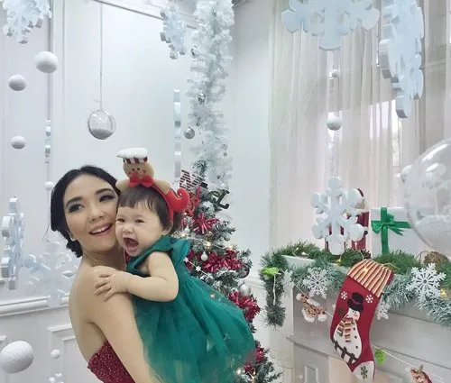 Jadi Ibu Muda Di Usia 20an Tak Selalu Bikin Kesulitan. 8 Keuntungan Ini Justru Akan Kamu Dapatkan 9