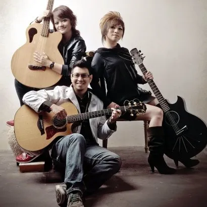 8 Lagu Buat yang Tengah Jatuh Cinta Dalam Diam 9