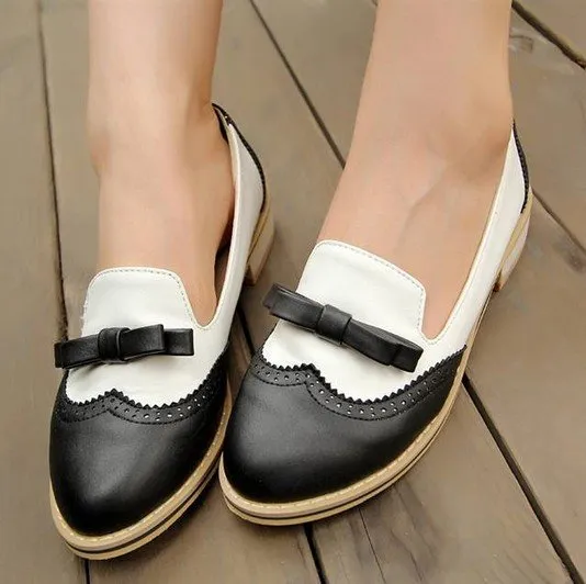 Sepatu Nyaman yang Nggak Ber-Heels Memang Dicari. Ini 11 Sepatu yang Harus Kamu Punya, Agar Aktifitas Tetap Bersemangat! 14