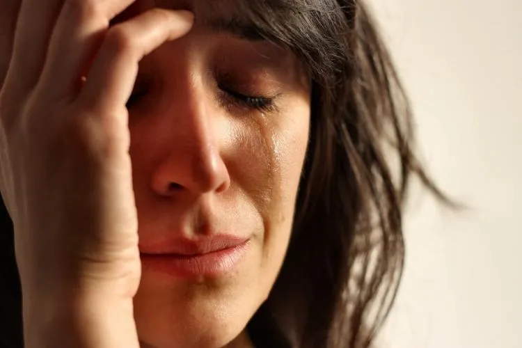 Meski Cewek Gampang Nangis, Sebenarnya Mereka Tangguh. 8 Hal Ini Buktinya 10