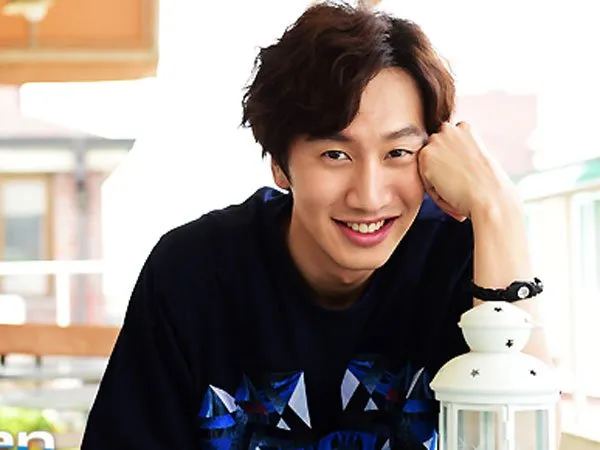7 Artis Korea Ini Memang Nggak Cakep-Cakep Amat, Tapi Kok Kita Tetap Terpikat Yak? 8