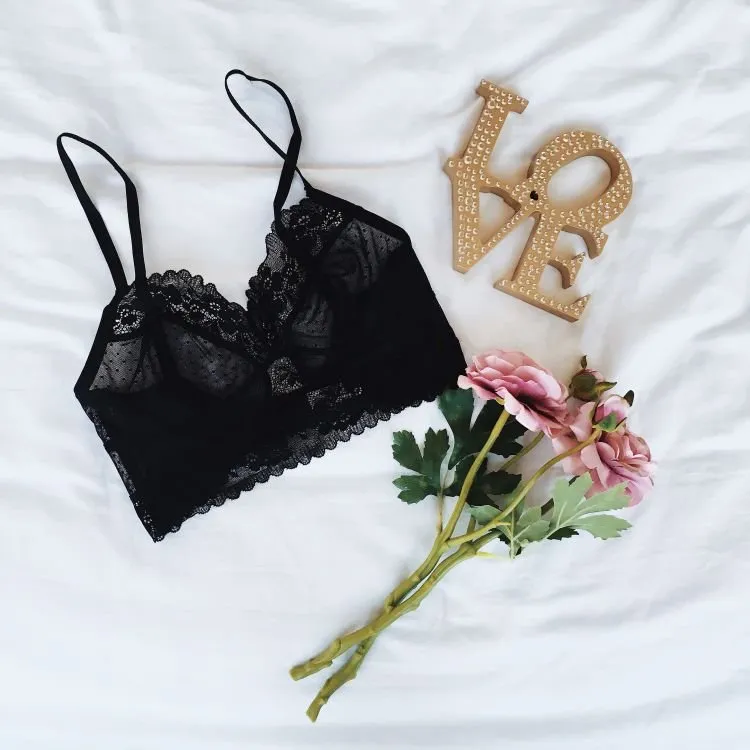 Bukan Karena Mentang-Mentang Sudah Berstatus Istri, Baju-bajumu Jadi Identik dengan Daster Saja. 7 Tips Sederhana Agar Tetap Cantik Walau Sedang di Rumah. 15