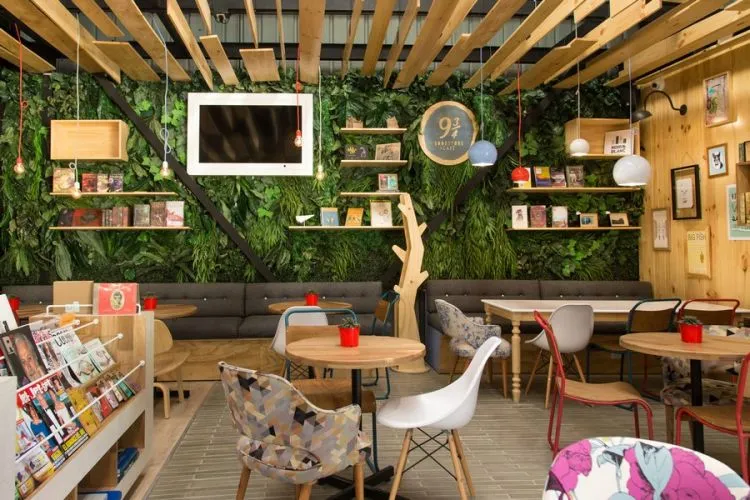 10 Inspirasi Desain Cafe yang Keren Abis dan Bakal Bikin Bisnismu Laris! 15