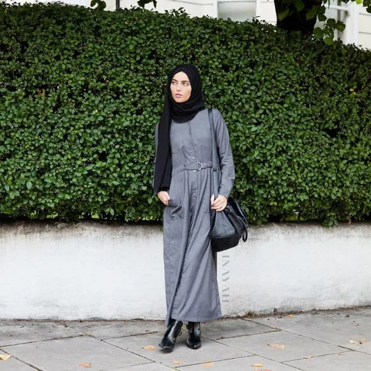 Inspirasi Fashion untuk Kamu Si Paha Besar yang Ingin Tampil Lebih Ramping dan Bersinar 37