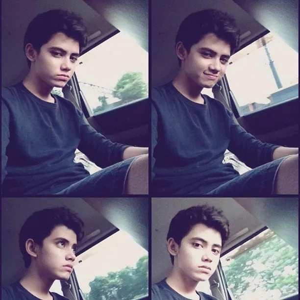 Penasaran dengan Foto Pertama yang Diunggah Artis Idola Kita di Instagram? 22