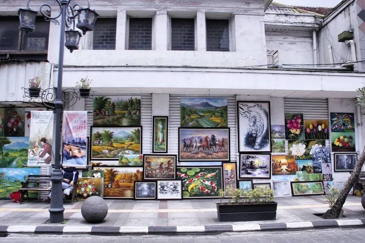 15 Foto Ini Bakal Bikin Kamu Kangen Sama Bandung! Segera Siapkan Tiket Buat Nostalgia di Sana! 17