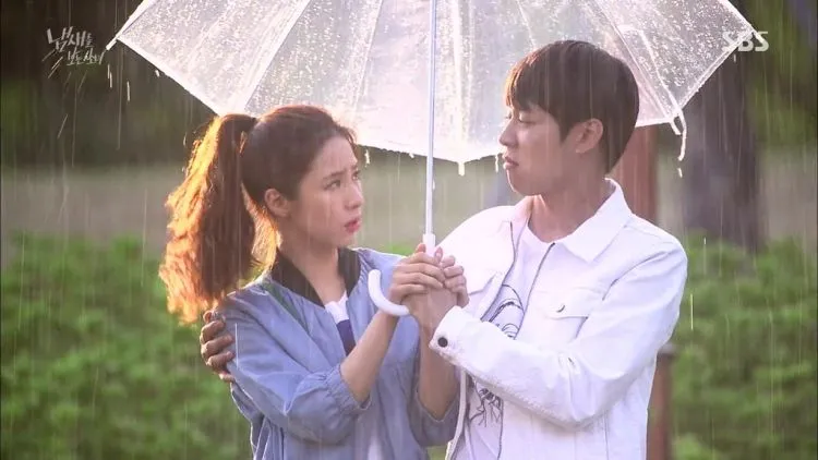 Lakon Drama Descendant of the Sun Memang Rupawannya Kagak Nahan. Ada 10 Drama Lainnya yang Pemainnya Tak Kalah Tampan nan Cantik, Lho! 13