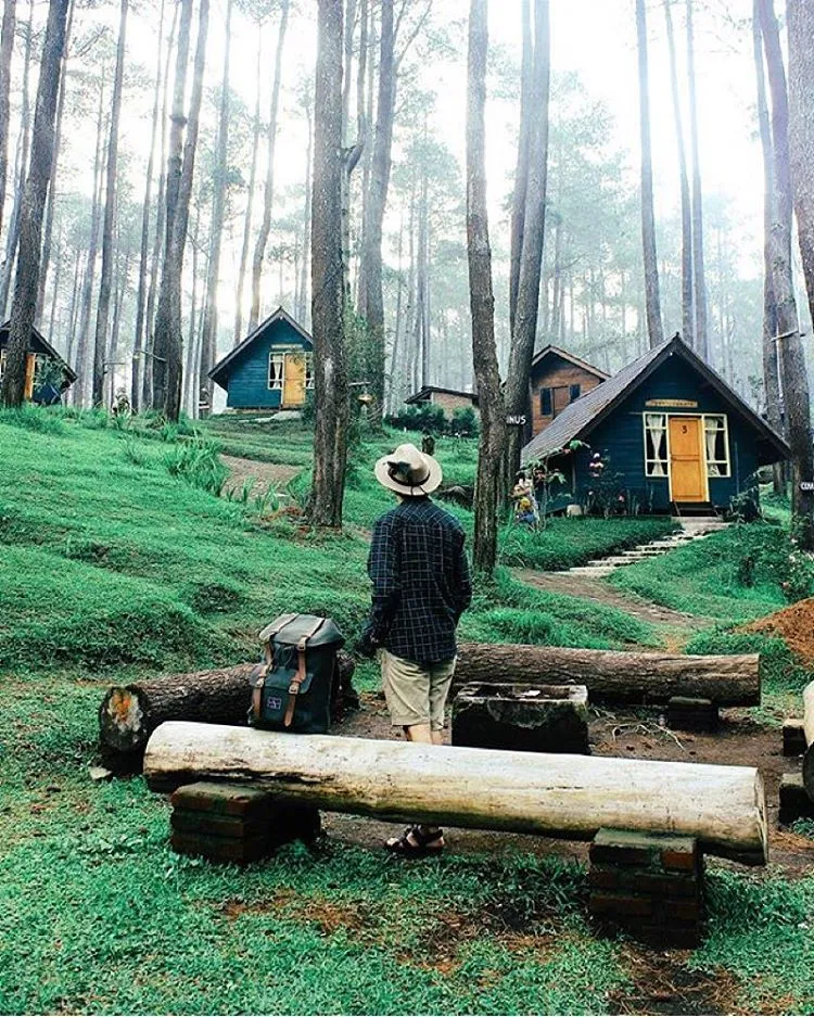 15 Foto Ini Bakal Bikin Kamu Kangen Sama Bandung! Segera Siapkan Tiket Buat Nostalgia di Sana! 24