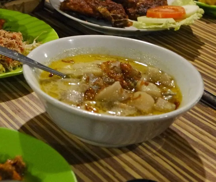 Wisata Alam yang Keren di Lombok Makin Lengkap dengan Kuliner Khas Sasak! Rasanya Begitu Menggoda! 18