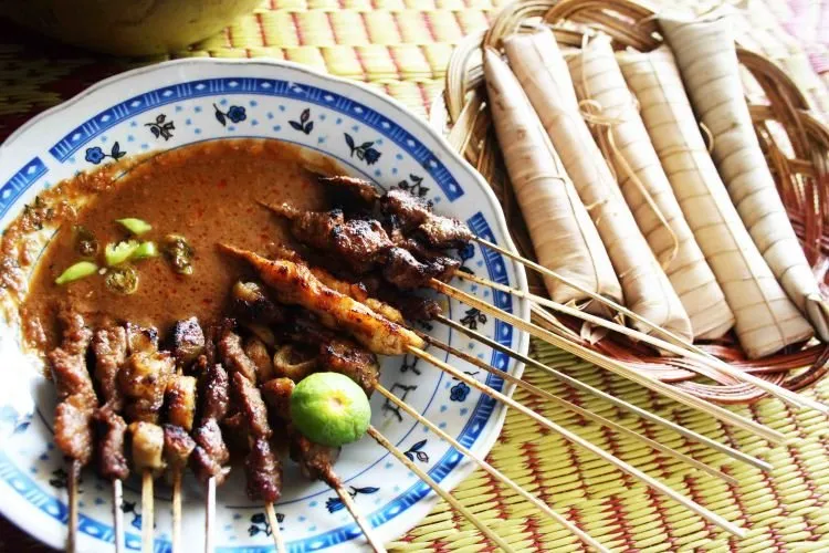 Wisata Alam yang Keren di Lombok Makin Lengkap dengan Kuliner Khas Sasak! Rasanya Begitu Menggoda! 15