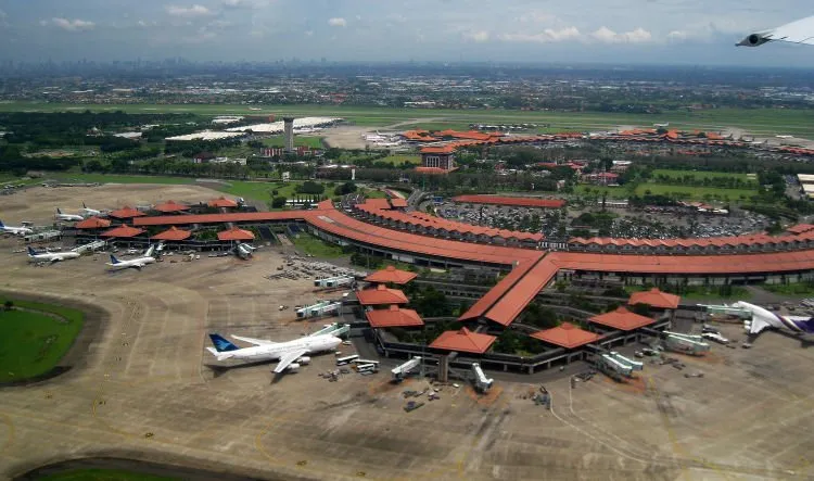 Bandara Keren Ini Bisa Bikin Nyaman dan Betah! Jadi Nunggu Pesawat Delay pun Nggak Terlalu Masalah! 8