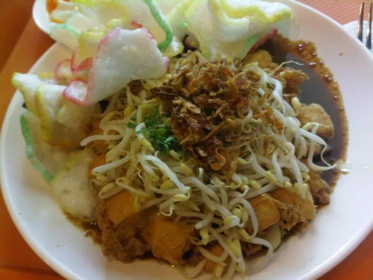 6 Resep Bumbu Kacang untuk Berbagai Makanan 11