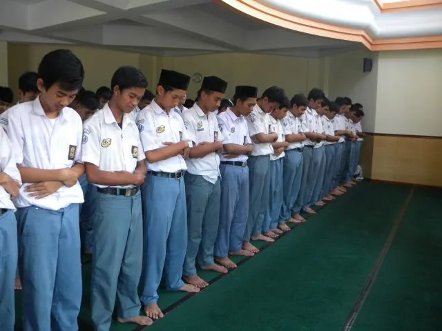 Buat Menyemangati Mereka yang Sedang Berjuang Dalam UN, Inilah Beberapa Hal yang Bisa Kamu Kenang 17