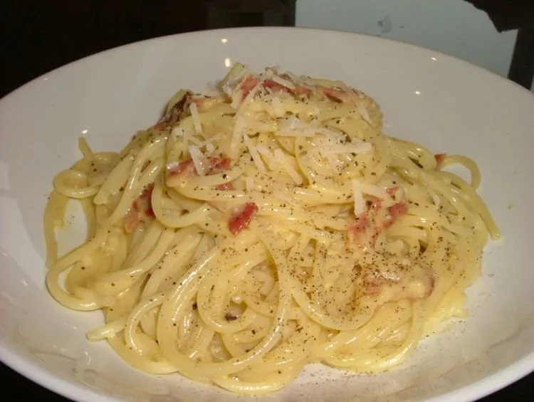 Karena Hubungan Suami Istri Butuh Kerja Sama, Calon Papa Harus Bisa Masak Juga. Coba Deh 8 Resep Sederhana Ini! 14