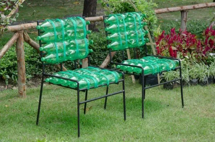 Foto-foto Kreasi Botol Bekas yang Gak Cuma Apik, Tapi Juga Bermanfaat. Kamu Pasti Bakal Gatal Pengen Bikin Juga! 55