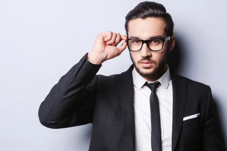 Agar Tak Jomblo Lagi, Pilih Kaca Mata Sesuai Bentuk Wajahmu! 13