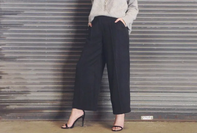 Bukan Lagi Rok Mini Atau Hot Pants, 6 Bawahan Sopan Semacam Inilah Yang Justru Membuatmu Makin Mempesona 14