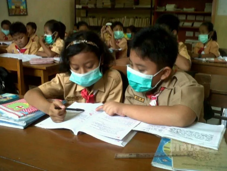 Dari yang Kocak Sampai yang Menjijikkan, Inilah 15 Kenangan Zaman SD yang Pasti Bikin Kamu Ketawa-tawa Sendiri! 30