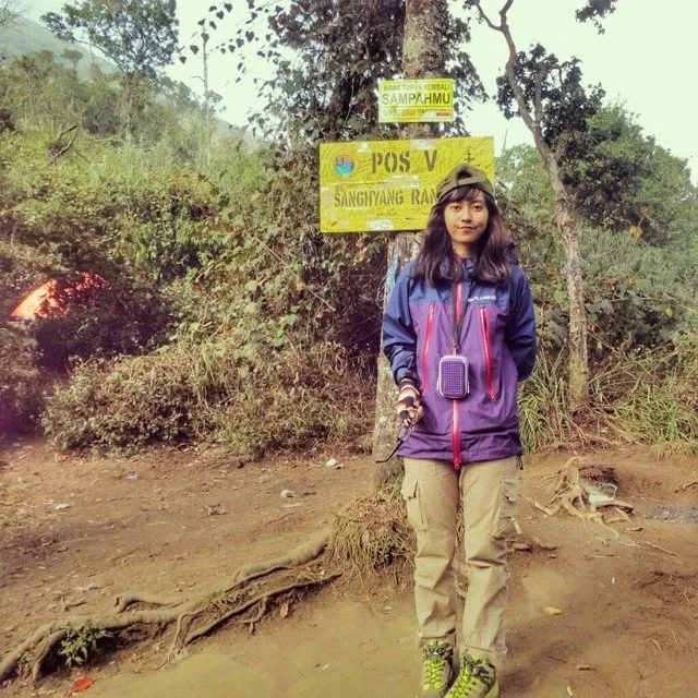 Melanjutkan Perjuangan Kartini, Para Pendaki Cantik Ini Menyusuri Puncak Tertinggi! Kamu Mau Kalah Sama Mereka? 18