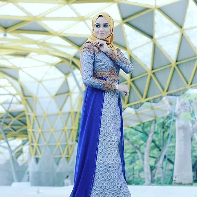 Nggak Hanya Kebaya Kutubaru, Dengan 8 Inspirasi Songket Ini Bertandang Ke Kondangan pun Makin Menawan! Bertemu Jodoh Tinggal Sejengkal. 12