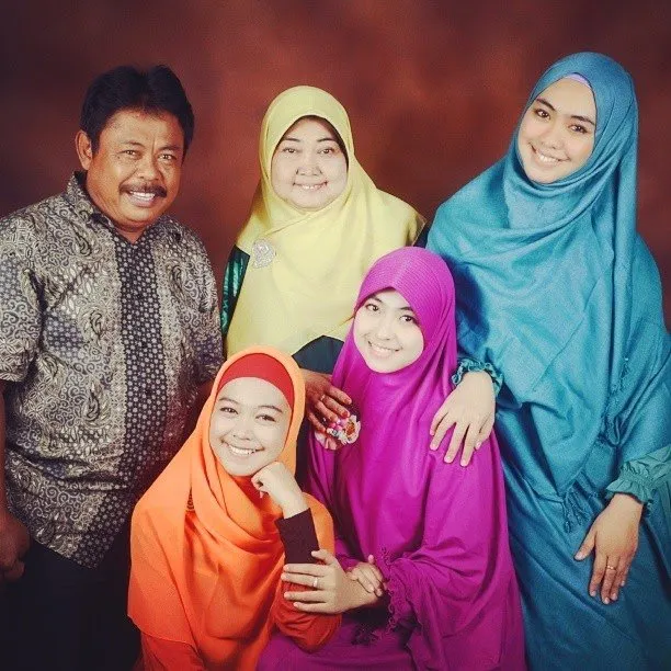 Daripada Menebar Benci Lewat Petisi, Ketahui Dulu 6 Hal yang Layak Dihargai dari Oki Setiana Dewi 11