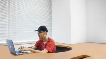 Biar Kerjaan Nggak Numpuk di Meja Kerja dan Kamu Bisa Pulang Tepat Waktunya, Terapkan Cara Pintar Ini Aja!