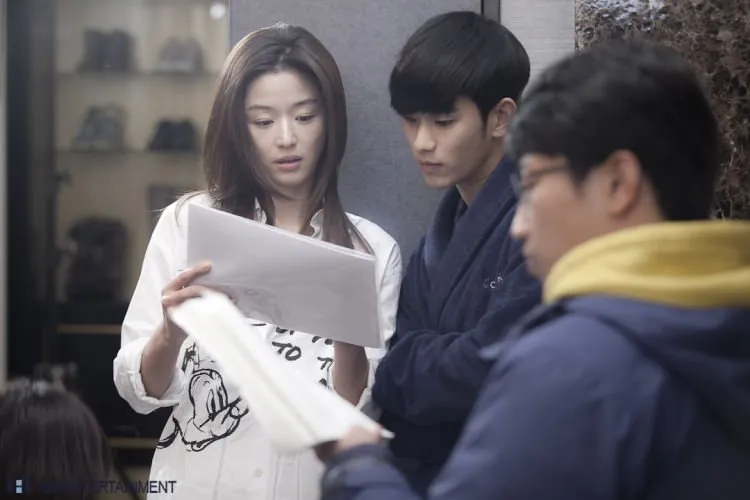 Batal Direstui Jadi Sekuel, Berandai-Andai Aja Yuk Bakal Kayak Gimana My Love From Another Star Kalau Beneran Lanjut. 9