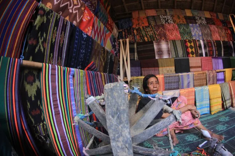 Kalau Cowok Kamu Suka 8 Petualangan Seru Ini, Please Jangan Lepaskan Dia Sampai Nanti! 11