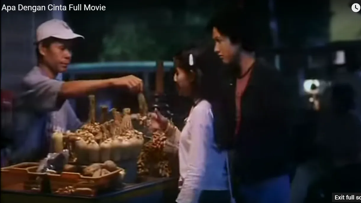 10 Adegan AADC Ini Ternyata Adalah Bagian Kisah Cinta Banyak Orang. Punyamu Termasuk Nggak Ya? 19