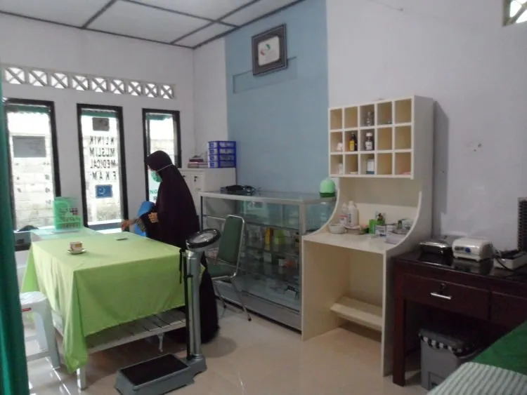 Berikan Layanan Kesehatan Gratis untuk Orang Miskin, Dokter Muda Asal Bantul Ini Sungguh Menginspirasi 14