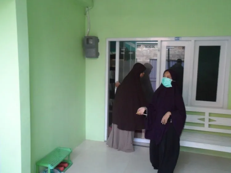 Berikan Layanan Kesehatan Gratis untuk Orang Miskin, Dokter Muda Asal Bantul Ini Sungguh Menginspirasi 13