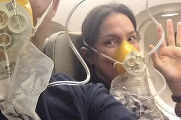 Jangan Sekali-kali Selfie! Kalau Posemu Seperti Orang-orang Ini yang Justru Berbahaya Buat Diri Sendiri! 14